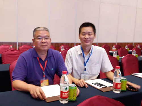 与包装协会领导合影留言